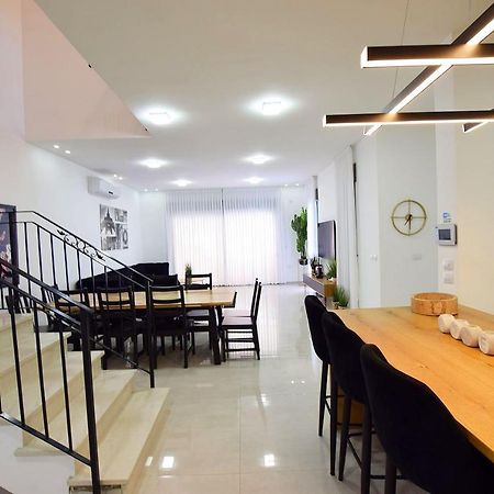 אמה וילה ריזורט Vila Hadera Exterior foto